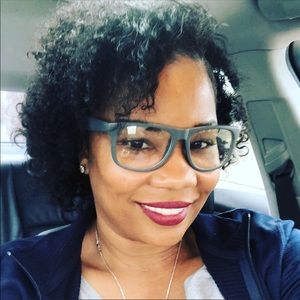 Meet your Posher, Monica